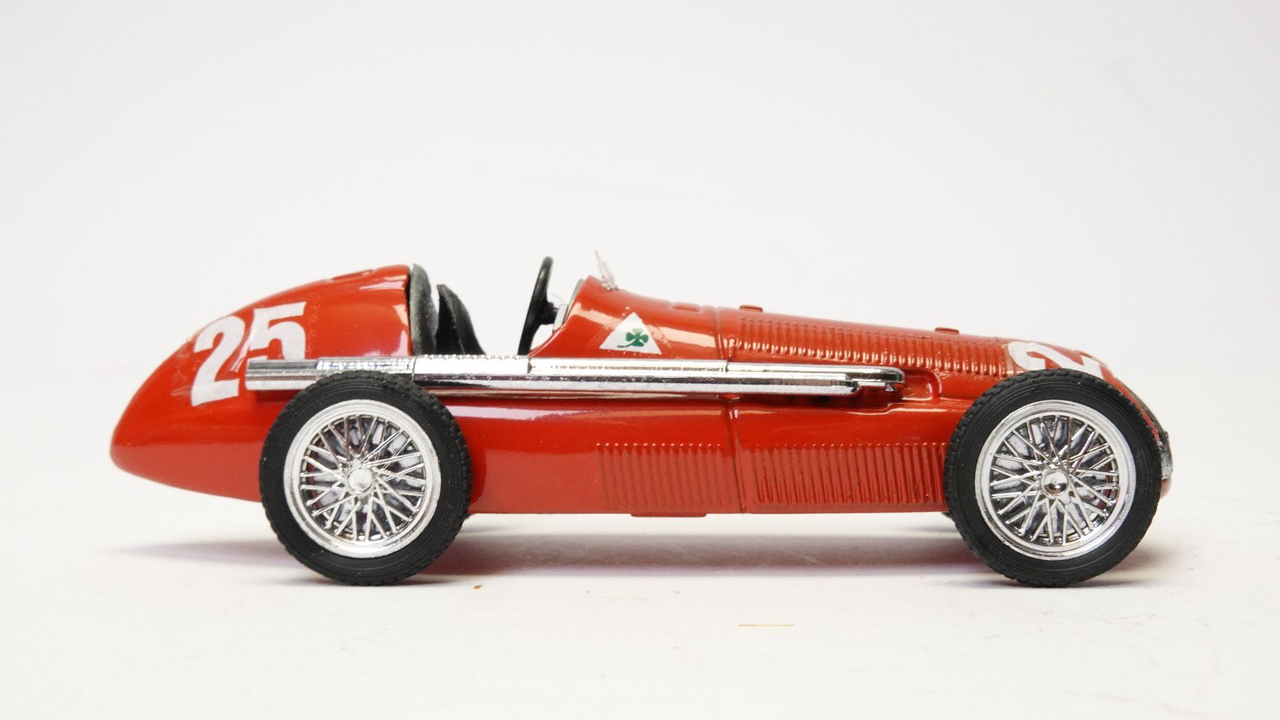Brumm Modellini d'auto: e55 1/43 Brumm Alfa Romeo 158 #25 – Usato da Thun venduto da evinka_gmbh 3