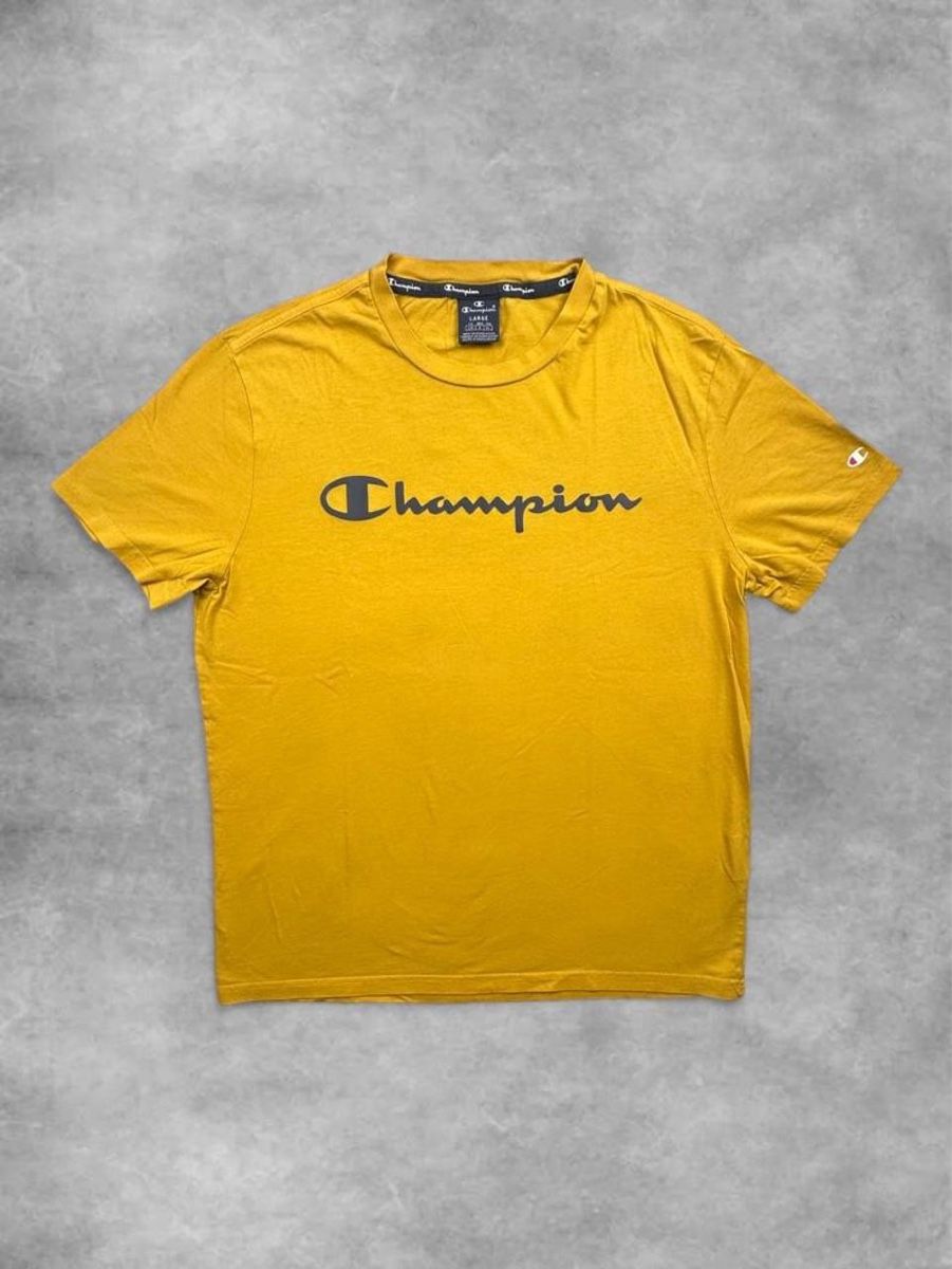 Champion T-shirt: Champion T-shirt – Usato da Erlinsbach SO venduto da TogaResell