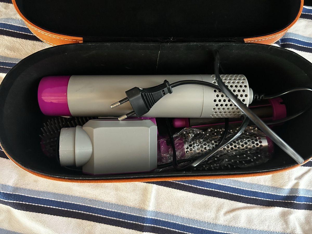 Piastre & Arricciacapelli: Styling Air Wrap con accessori e custodia – Usato da Bodio TI venduto da mel_6pmm
