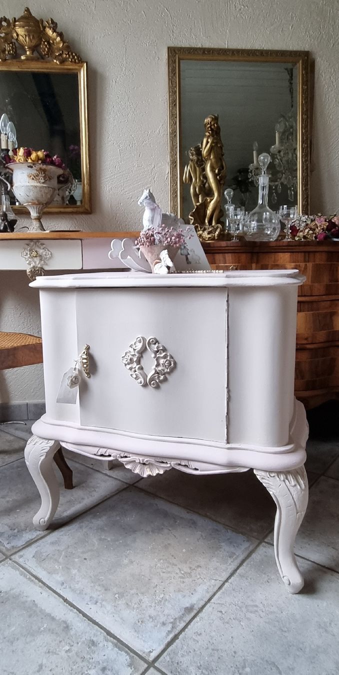 Cassettiere: Bijou Barock Kommode Atelier-elisa – Usato da Wohlen AG venduto da Atelier-Elisa