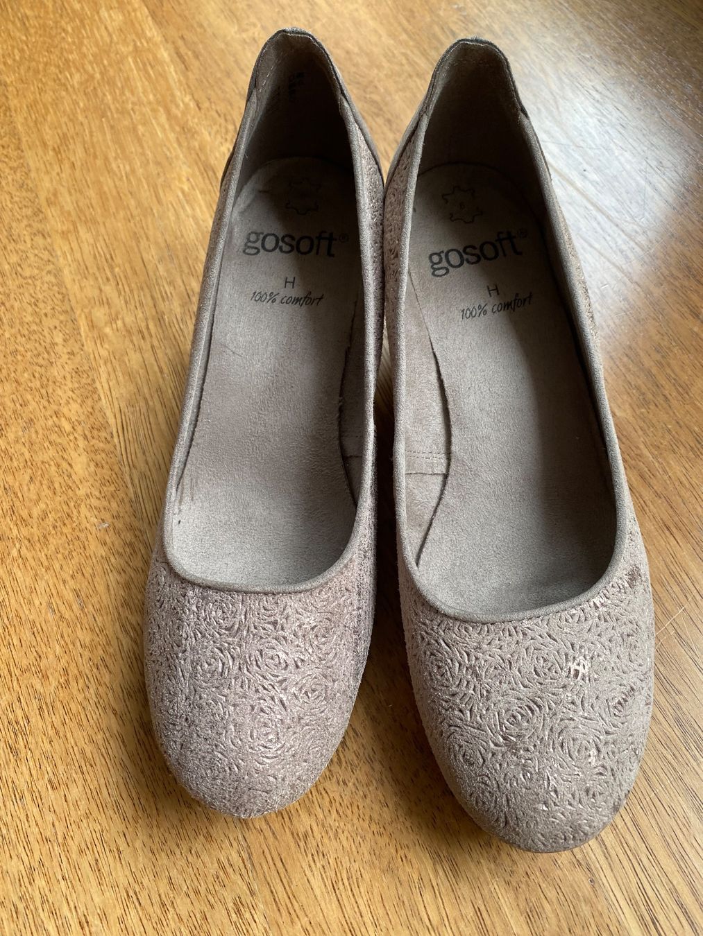 Scarpe da donna: GoSoft Damen Pumps, beige, Grösse 39,5 – Usato da Stadel b. Niederglatt venduto da sandart