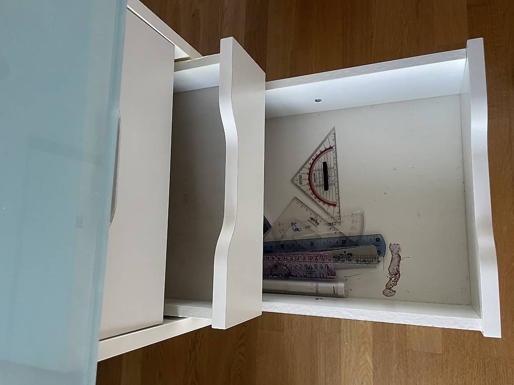 Schreibtische: Büro  – Gebraucht aus Zug von Rembrandt2 1