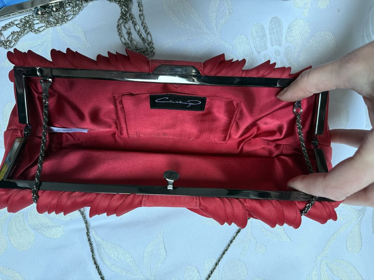 Sacs femmes: 2 clutches – D'occasion à Barna par orbuyorcry 2