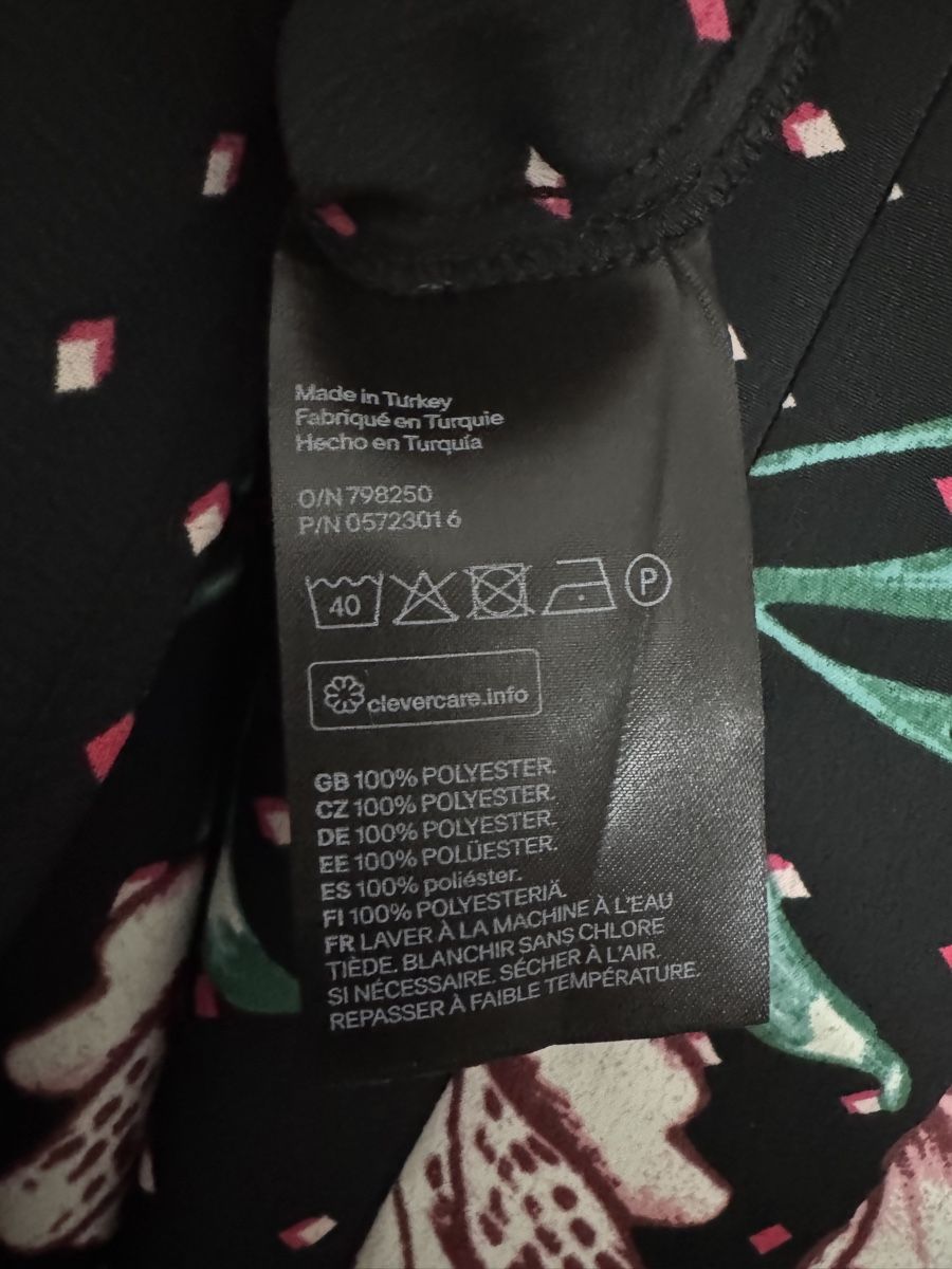 H&M Kleider: H&M Kleid in der Gr. 36 im Blumenmuster – Gebraucht aus Grenchen von servet.t 3
