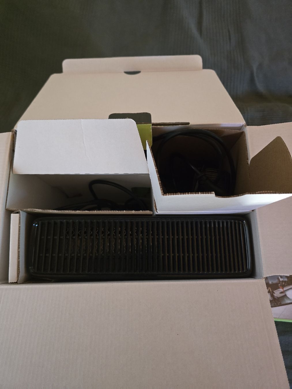 Microsoft Console: Xbox 360 - 250GB - Originalverpackung – Usato da Oberrieden venduto da Alpine-Collector 4