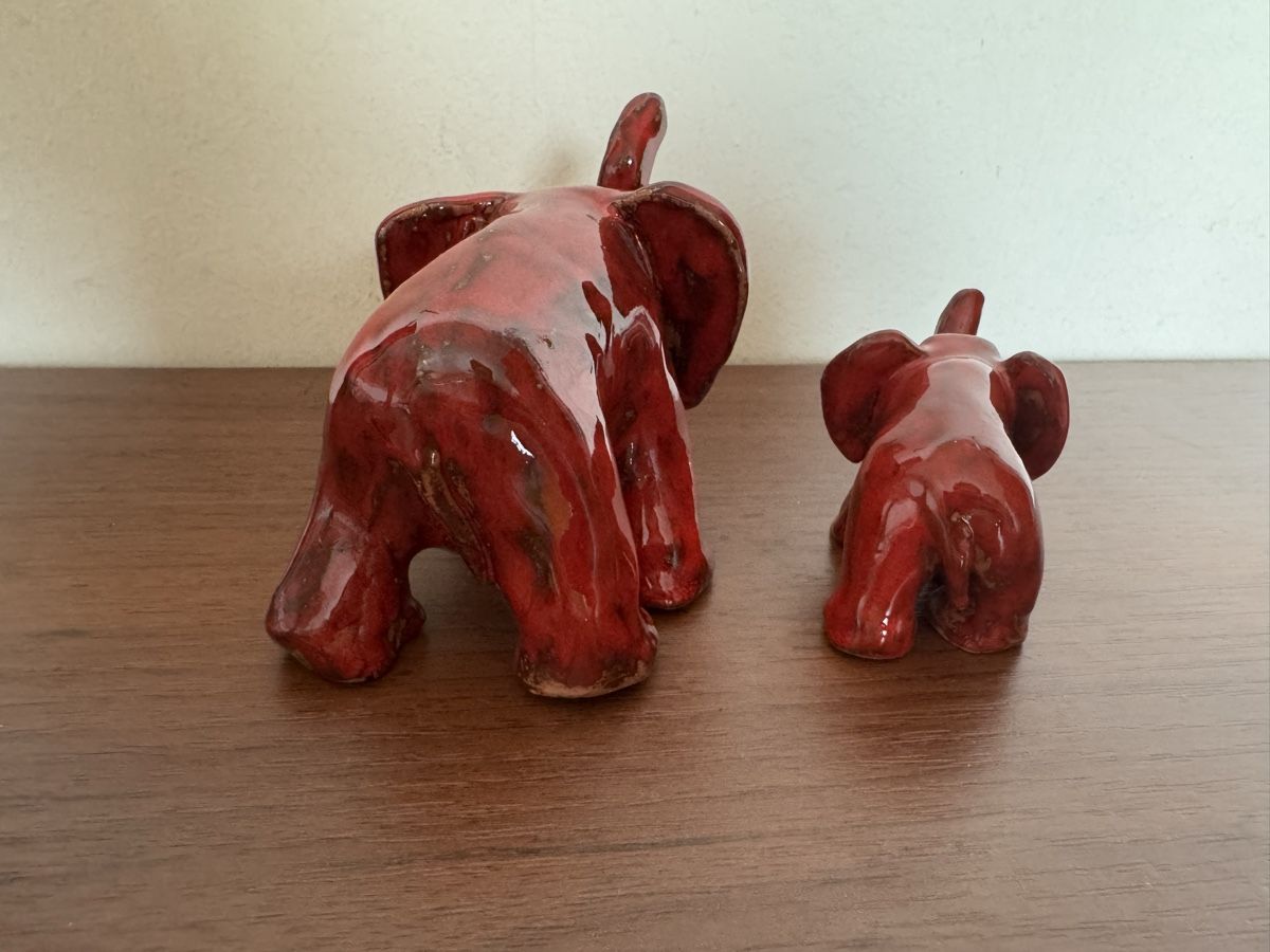 Statuette: 2 Keramik Elefanten, Sammlerstücke – Usato da Balsthal venduto da Narulya 3