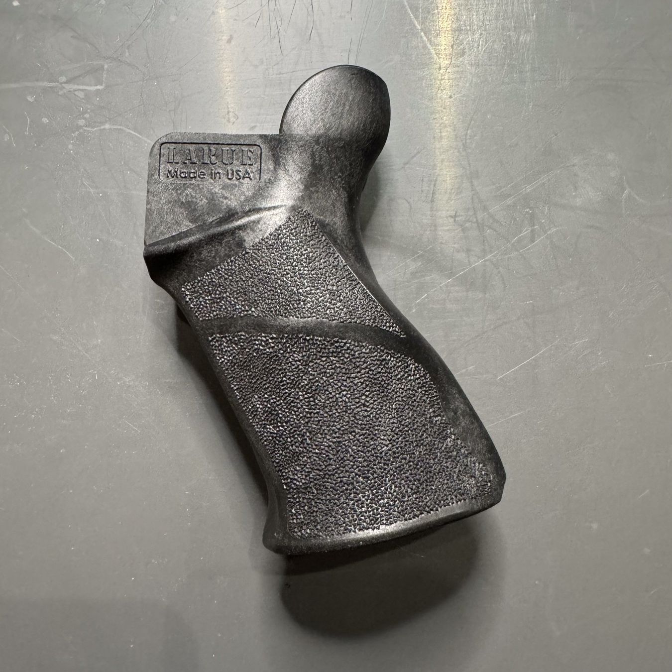 Tutti gli attrezzi: AR-15 pistolengriffe Larue Tactical A-PEG – Nuovo (secondo la descrizione) da Collex venduto da commander31 1
