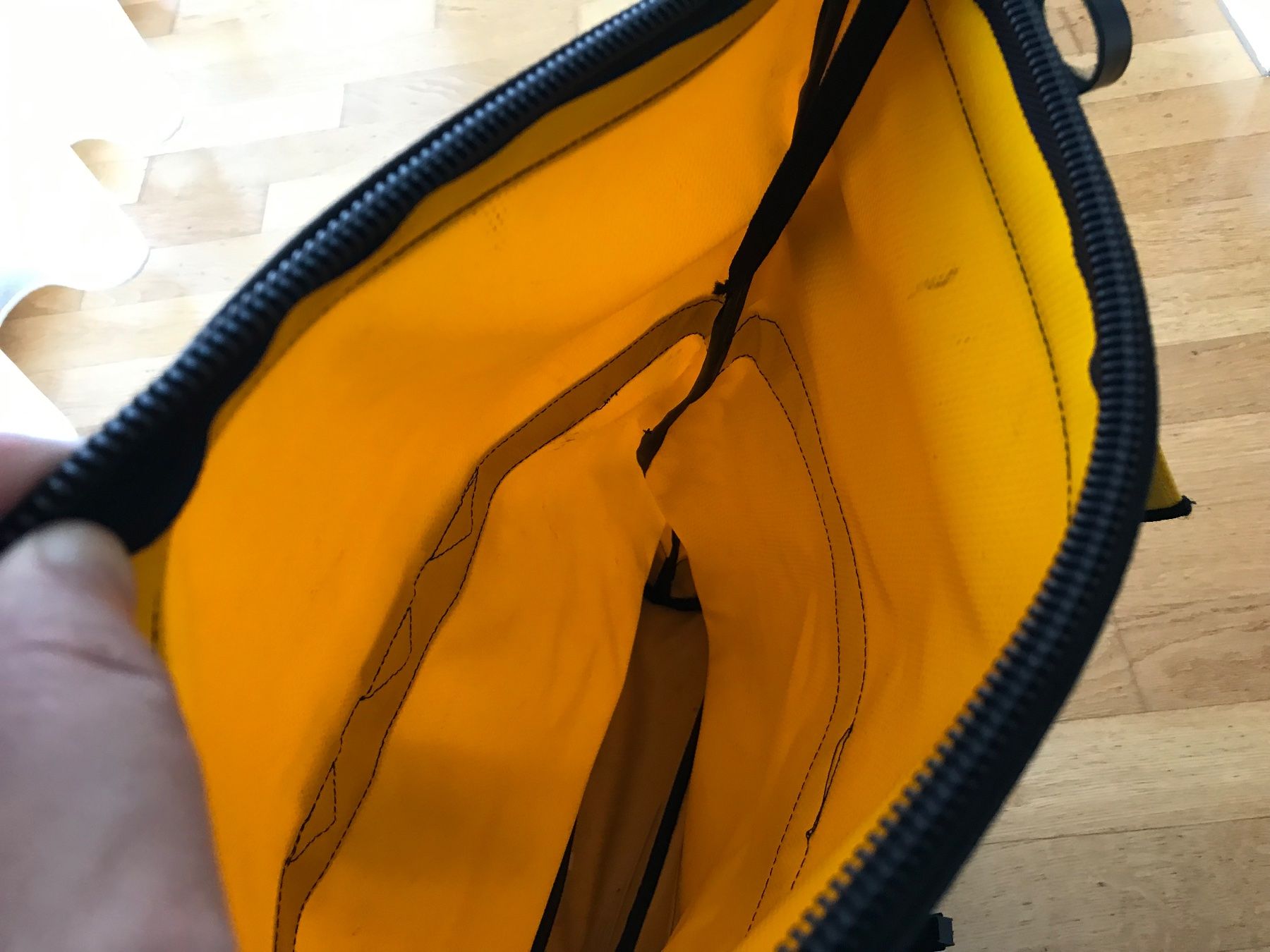 Bree Zaini: Bree Rucksack in gelb/schwarz – Usato da St.Gallen venduto da bubo2008 8