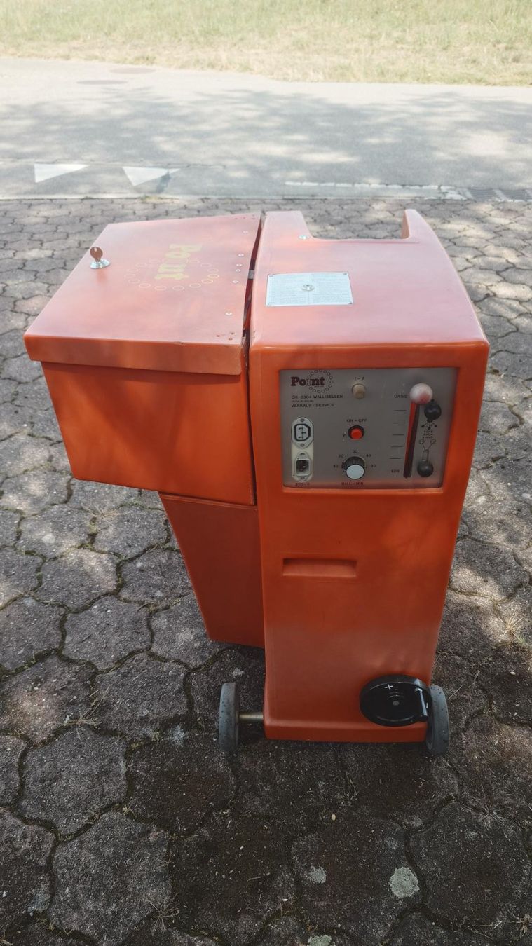Tutte le macchine: Ballwurfmaschine Point Club-S – Usato da Adlikon venduto da tennisworld