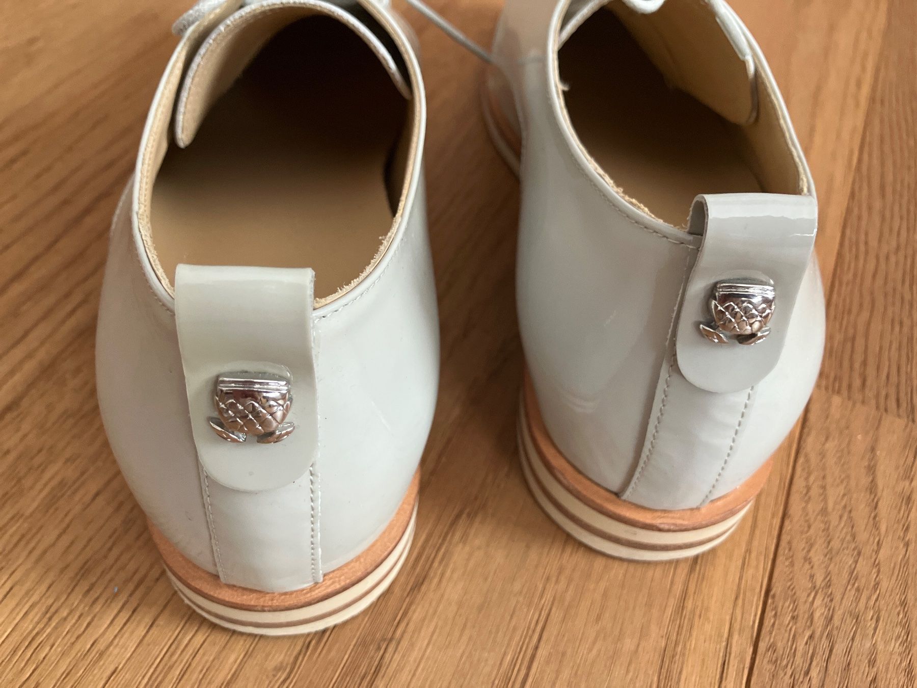 Navyboot Damenschuhe: Schnürschuhe Lackleder hellgrau Grösse 38 – Neu (gemäss Beschreibung) aus Unterägeri von Bettsofa123 4