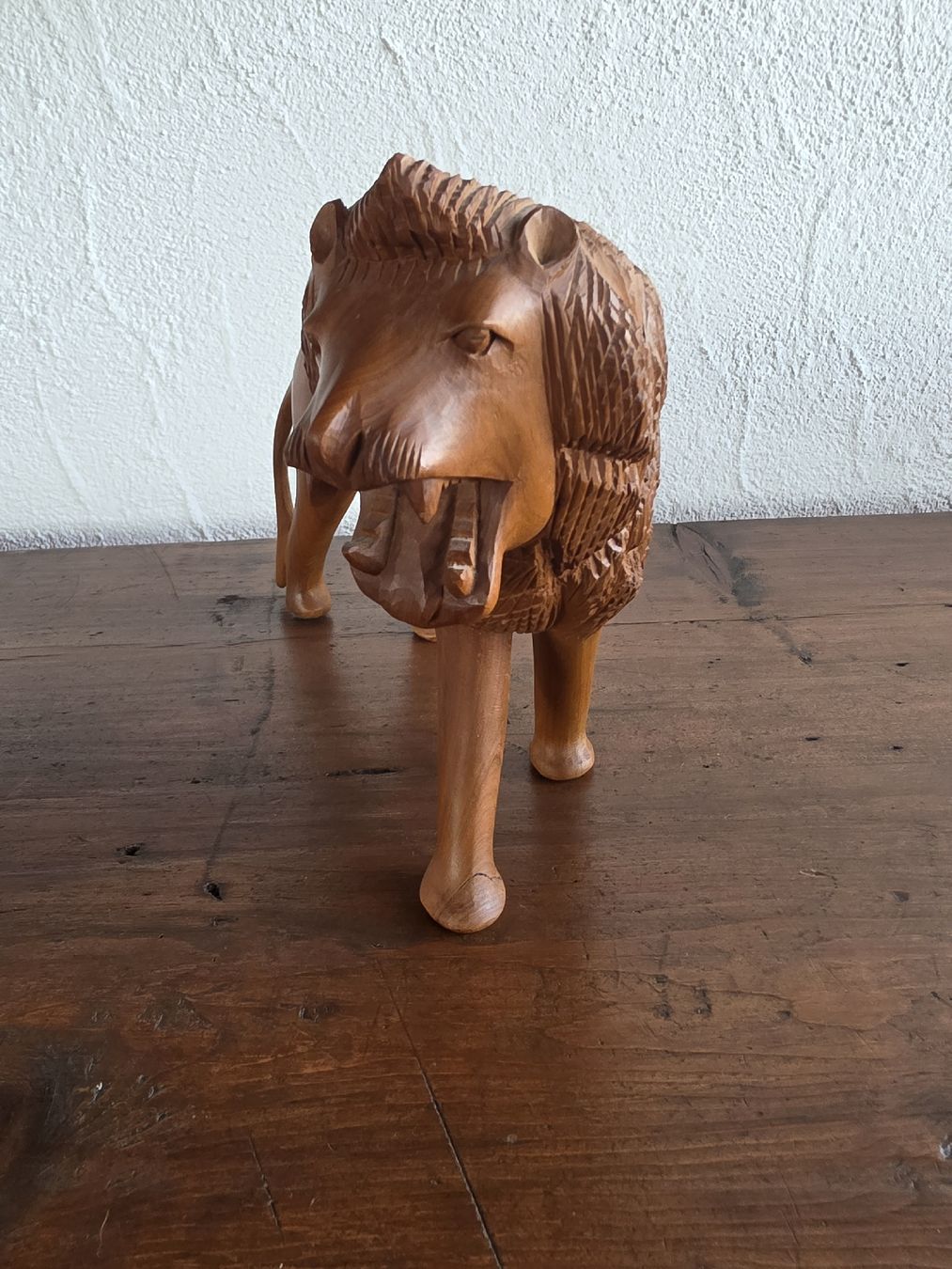 Statuette: Holz Löwe – Usato da Emmen venduto da Sandygasser74 1