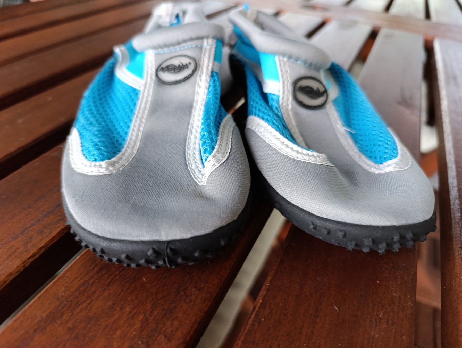 Scarpe per ragazzi: Schwimm Schuhe, Gr. 35 – Usato da Zürich venduto da mir_2kjl 2
