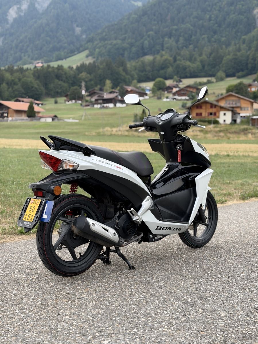 Honda Scooter: Honda NSC50 T2 Roller – Usato da Wengi b. Frutigen venduto da Mxrmet 3