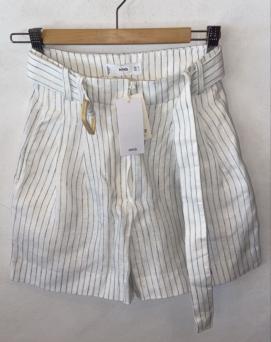 Mango Pantaloni: Shorts rayé blanc et bleu taille 32 NEUF – Nuovo e nell'imballaggio originale da Romainmôtier venduto da jea_n99k