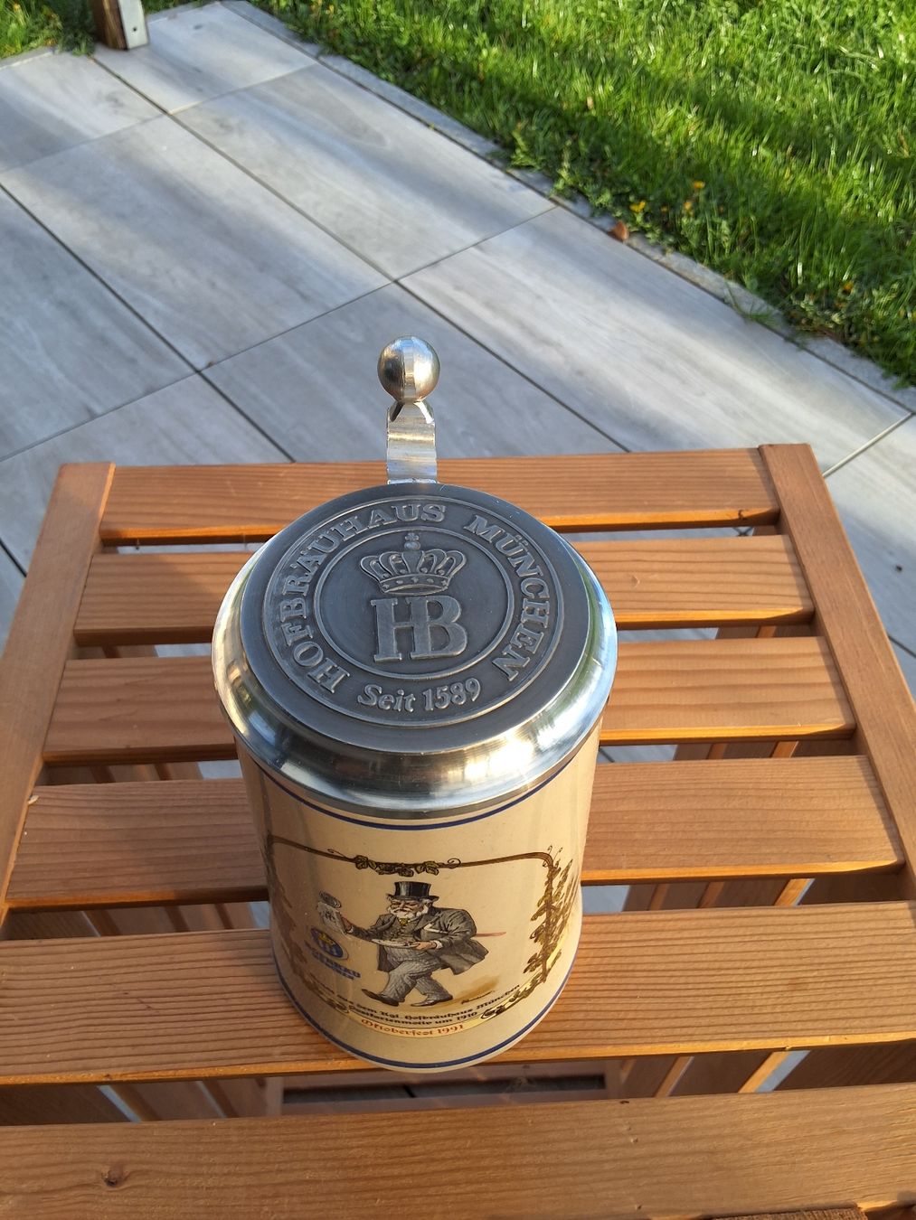 Caraffe: Jahreskrug mit Deckel – Nuovo e nell'imballaggio originale da Unterkulm venduto da Neuzgi 1