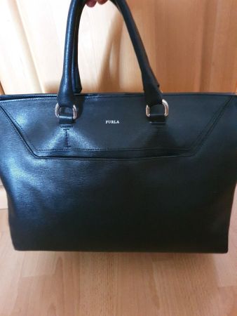 Furla Tasche schwarz