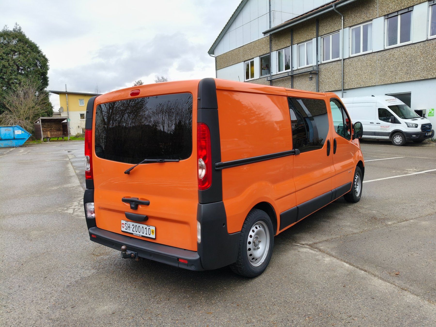 Renault Veicoli da campeggio: Renault Trafic Langversion als Camper – Usato da Thayngen venduto da dej_c6gn 3