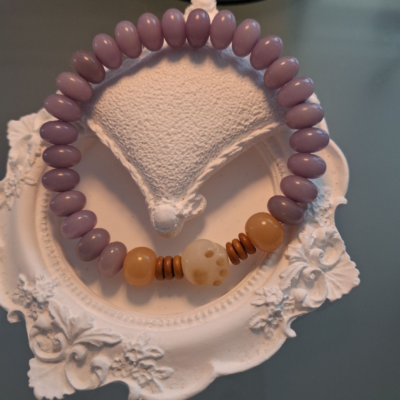 Bracciali & Braccialetti: Handgefertigtes Armband mit Katzenpfoten-Perle – Nuovo (secondo la descrizione) da Lachen SZ venduto da Dimmi2022 1
