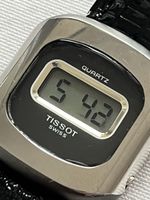 Belle TISSOT  LCD vintage 