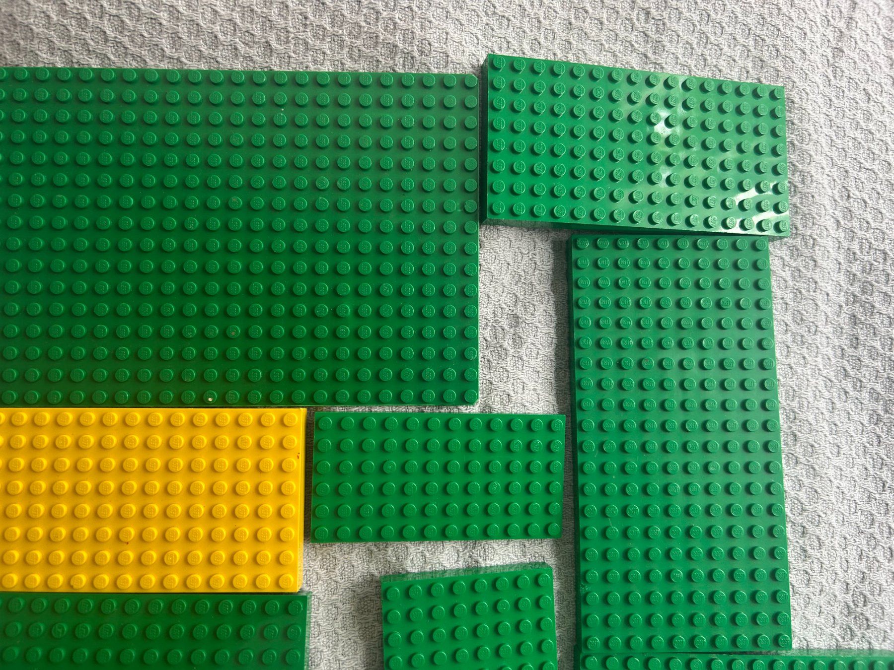 Lego Giocattoli: 9 ganz grosse Lego Platten – Usato da Volketswil venduto da Daniel68ernst 2