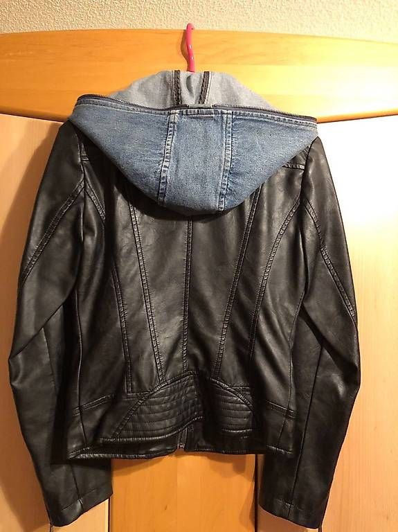 Jacken: Kunstlederjacke mit Jeans, Gr. S – Gebraucht aus Kriessern von c_n1 1