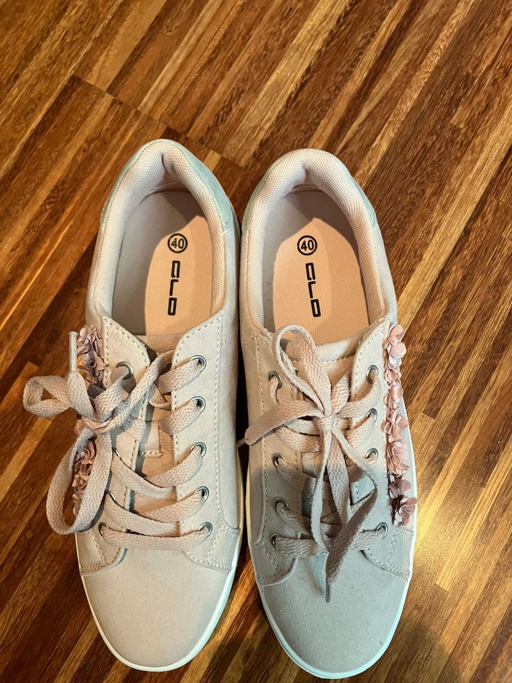 Scarpe da donna: GLO Sneakers - 40 – Usato da Winkel venduto da Studi66 2