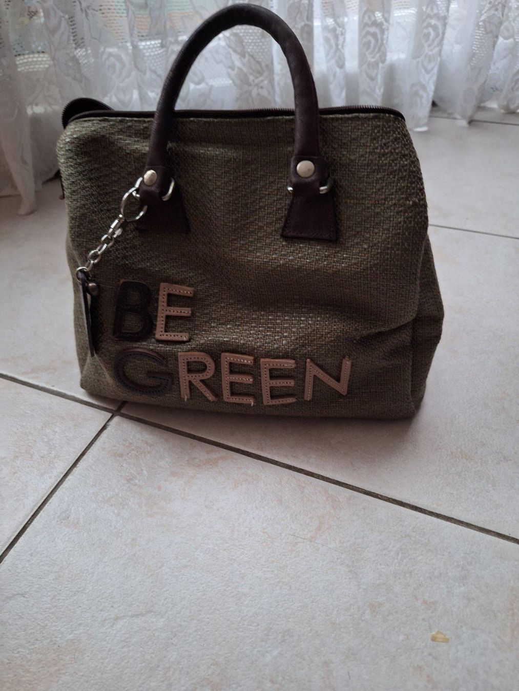 Borse da donna: Sac Maria Soler -Spain vert olive – Nuovo (secondo la descrizione) da St-Triphon venduto da Jldr0