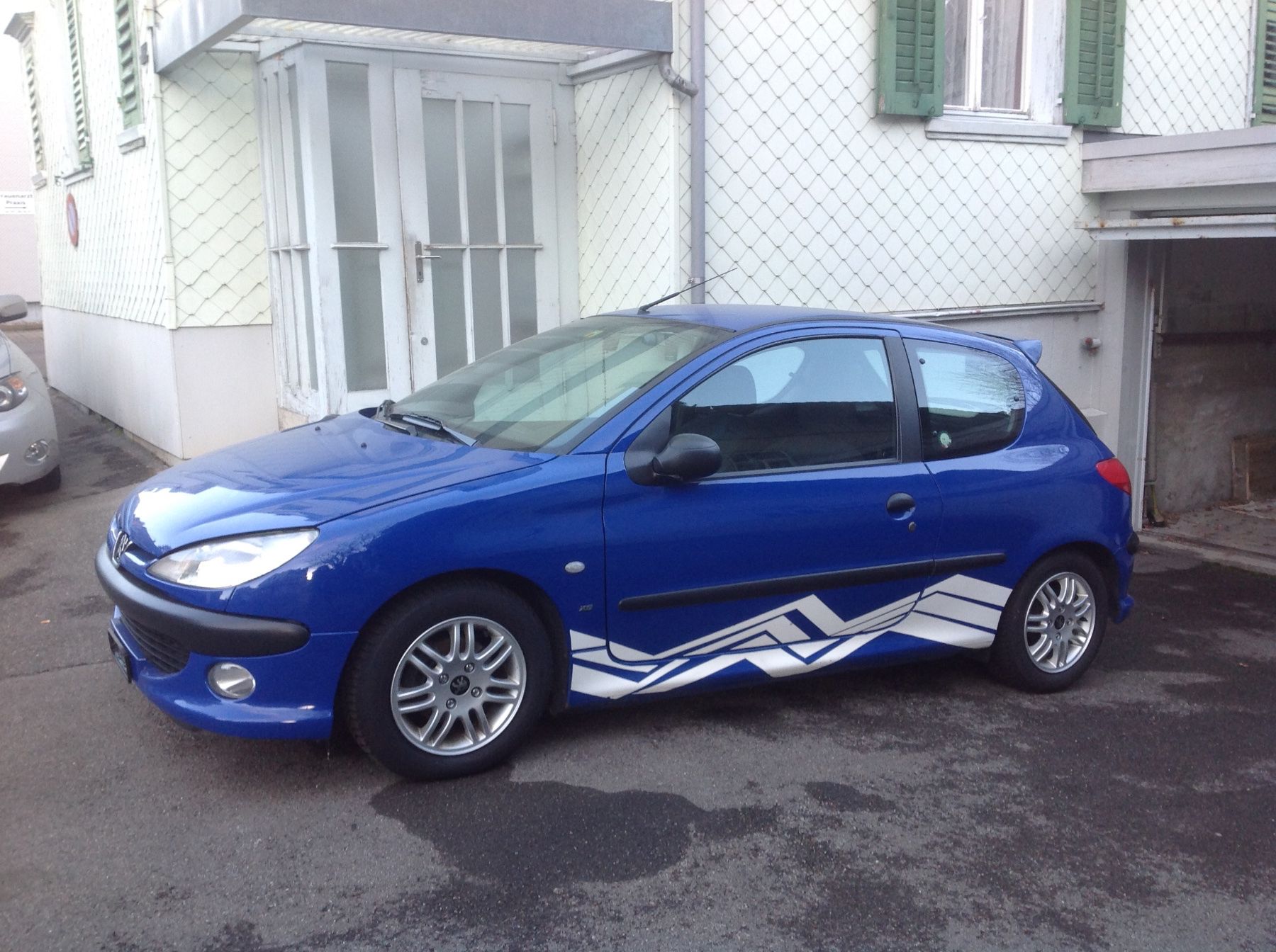 Peugeot Automobili: Peugeot 206 1.6 l – Difettoso da Oberuzwil venduto da Paga77 3