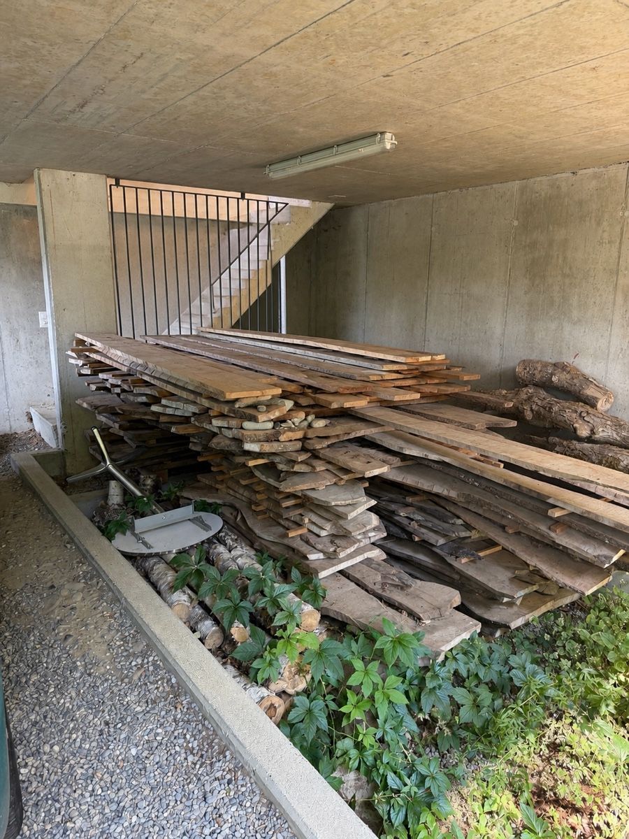 Articoli in legno: Nuss- und Birnbaum-Massiv-Holzbretter – Nuovo (secondo la descrizione) da Bottenwil venduto da schaefere