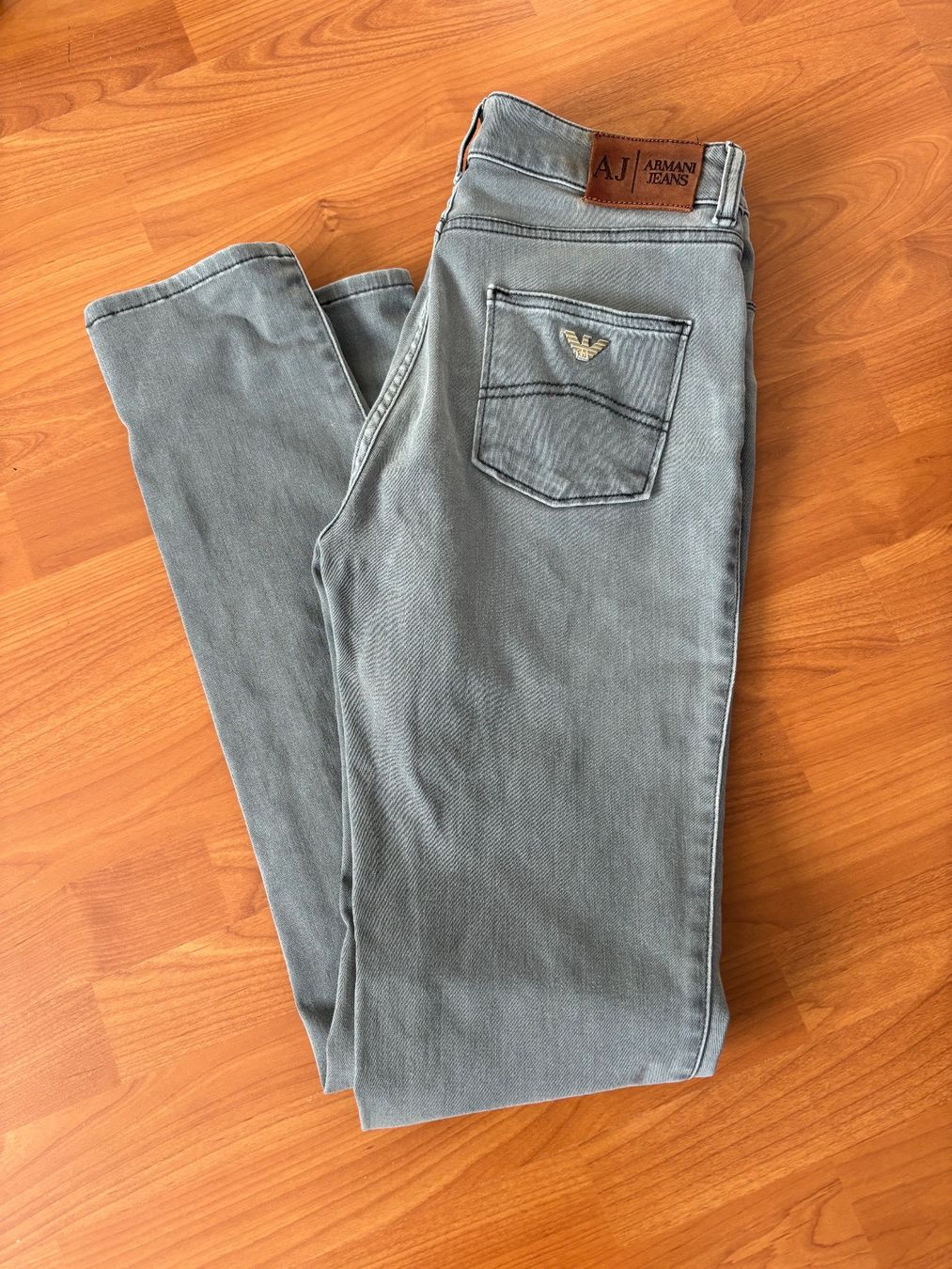 Armani Jeans: Armani Jeans grau Grösse 31 – Usato da Balsthal venduto da Uroby 4