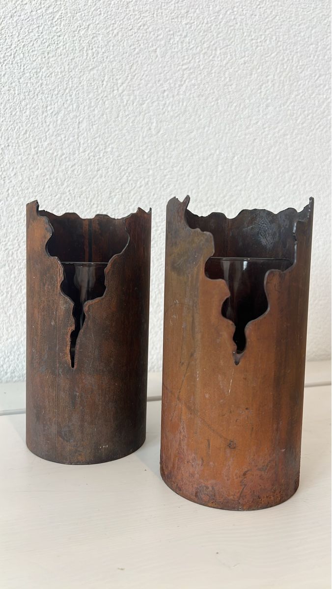 Toutes les décorations: Zwei Metallbehälter mit Rost-Finish Deko Objekt – D'occasion à Gossau SG par Olivera11