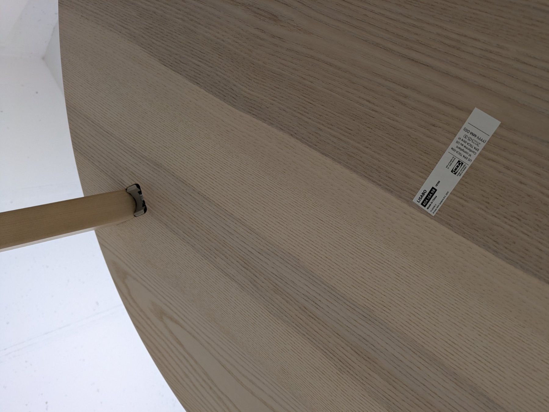 Tavoli: Ikea Lisabo Holz-Esstisch rund, 105cm – Usato da Heerbrugg venduto da daniel.zuend 2
