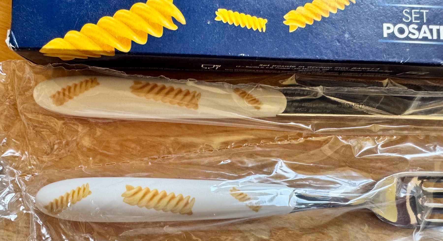 Set di posate: Couvert Fourchette et Couteau BARILLA – Nuovo e nell'imballaggio originale da Lausanne venduto da davzic 2