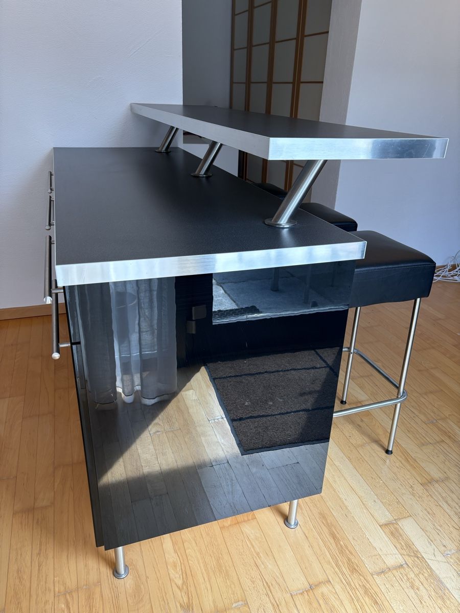 Equipement de magasin & Foires: Ikea Bar/Theke mit Hochstühlen – D'occasion à Subingen par SwissPike 1