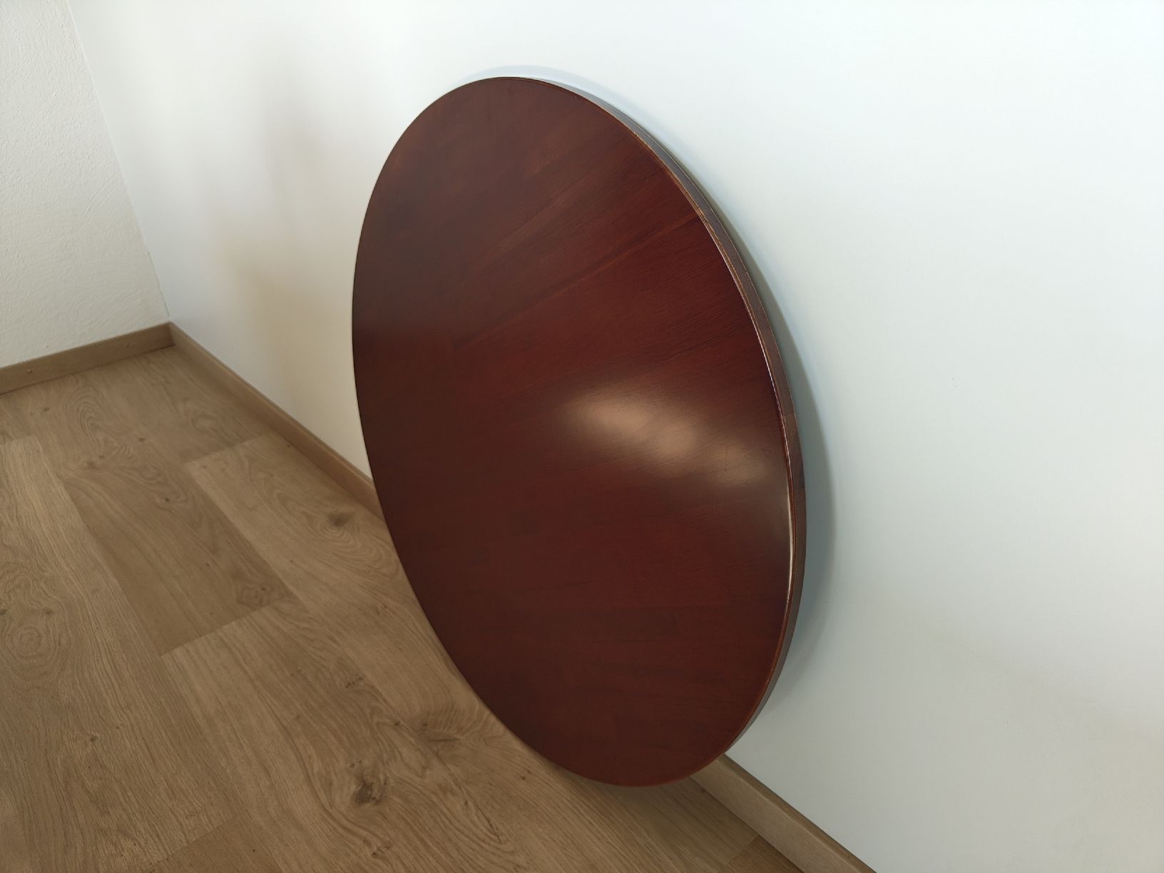 Servierplatten: Runde Tischplatte, Holz dunkel, Eiche – Neu (gemäss Beschreibung) aus Würenlos von Kev_adr_Mo