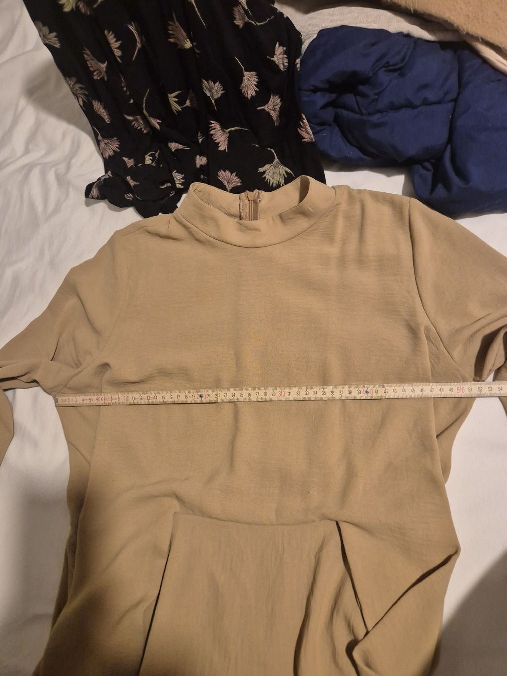 Vestiti: Kleid lang beige mit Bindegürtel, gebrauchter Zustand – Usato da Zürich venduto da Drago670 7