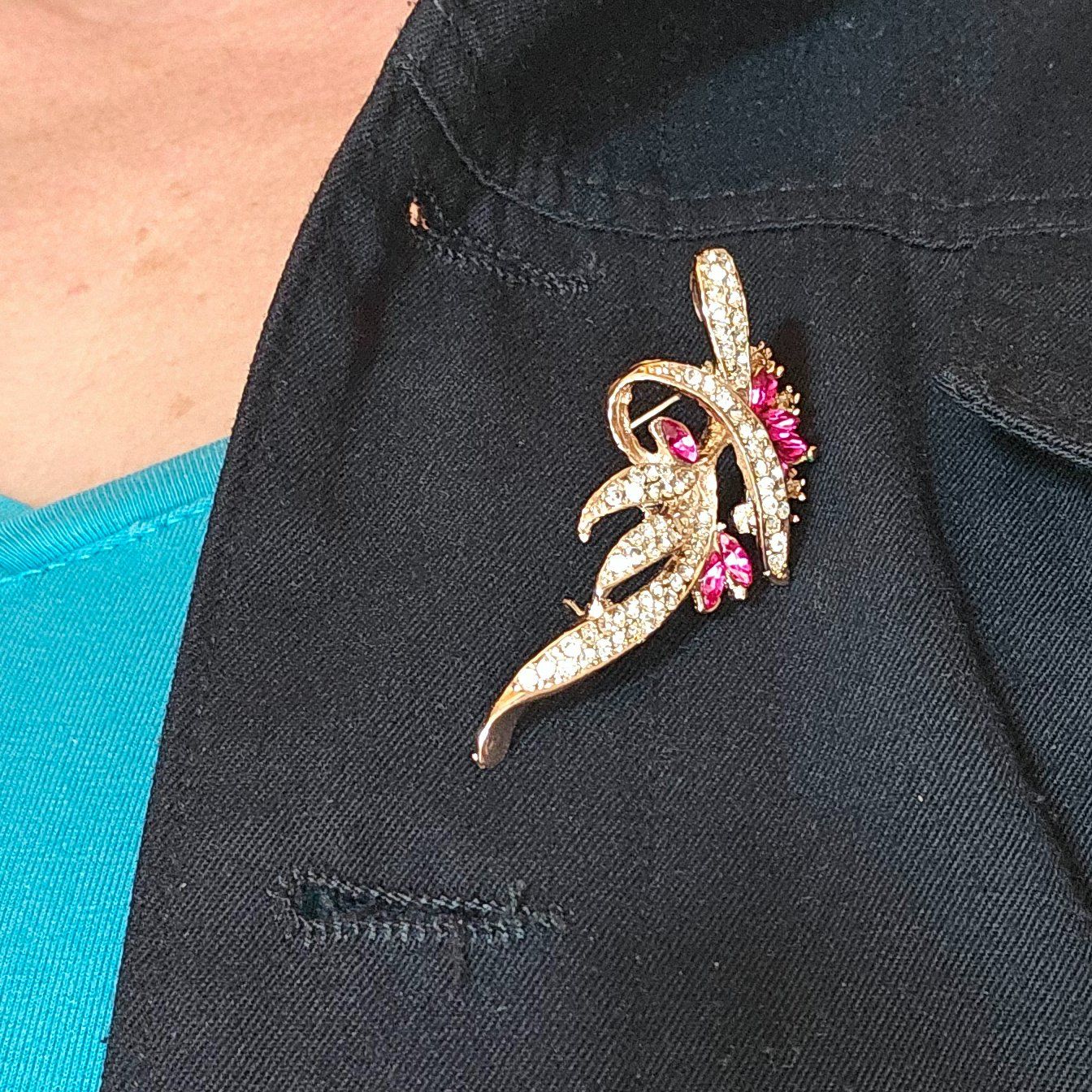 Broschen & Nadeln: Broche neuve, strass rubis, style vintage, neuve – Neu (gemäss Beschreibung) aus Lausanne von tal_01