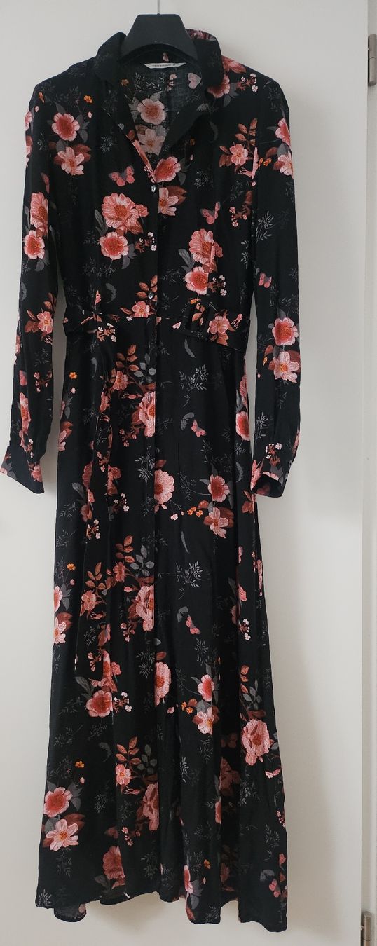 Kleider: Schönes Maxikleid mit Blumenmuster, Grösse M – Gebraucht aus Schupfart von Herz24 1