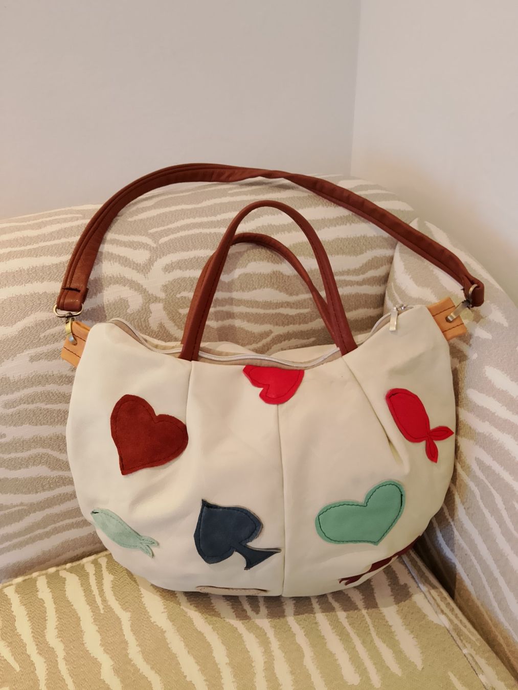 Borse da donna: Tasche Leder beige mit Kartenmotiven . Cool – Nuovo (secondo la descrizione) da Bellikon venduto da MellonCollieMitTwint
