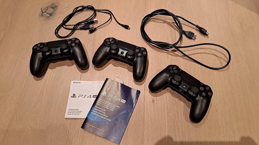 Sony Console: PlayStation 4 – Usato da Biglen venduto da takamine 1