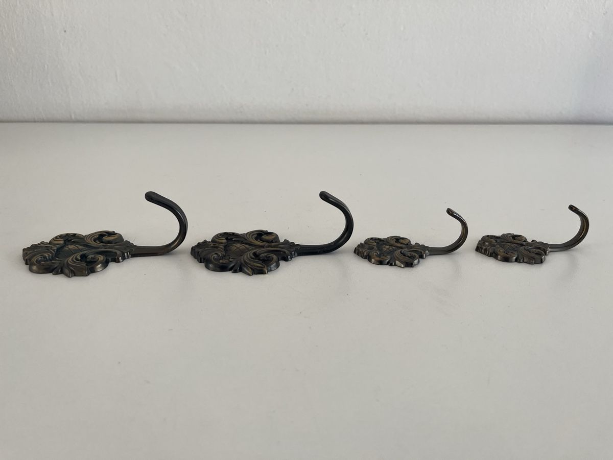 Quincaillerie: 4 Stk. Haken – D'occasion à Wetzikon ZH par seli03 3