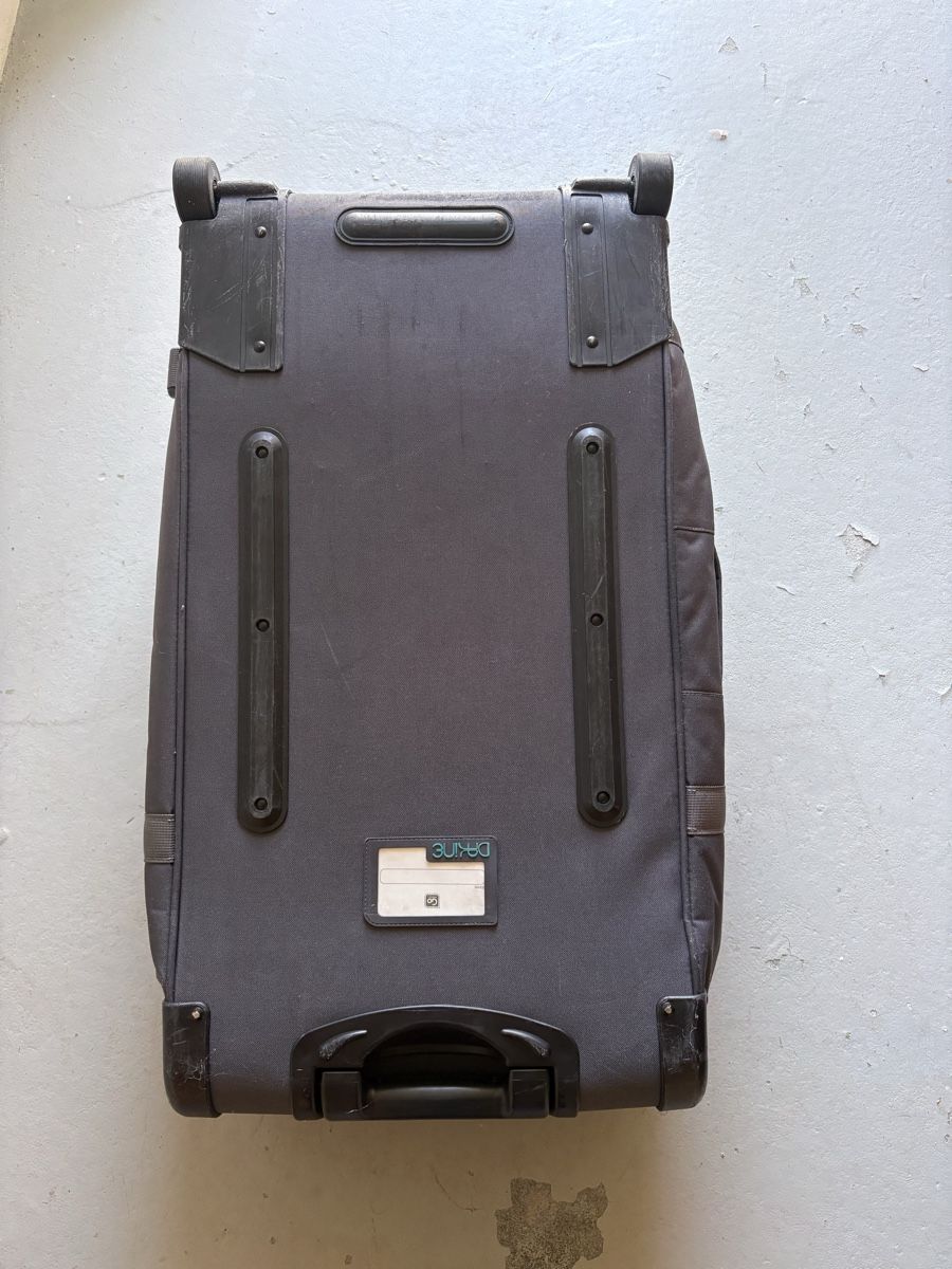 Dakine Reisekoffer: Dakine 110L Rollkoffer – Neu (gemäss Beschreibung) aus Schüpfen von ani_gj8r 2