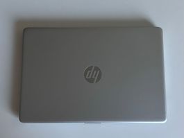 HP Laptop 15s / Ryzen 5 / 8 GB RAM / 256 GB SSD