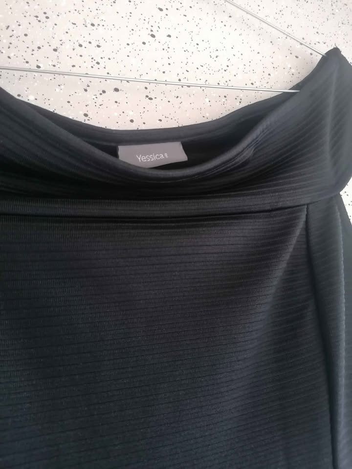 Vestiti: Schwarzes Kleid Gr. S – Usato da Nänikon venduto da Manta87 2