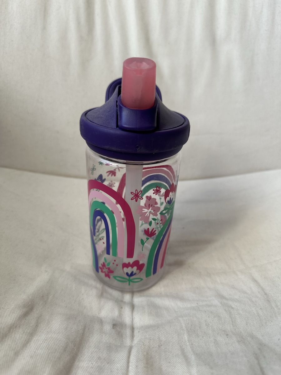 Trinkflaschen & Thermosflaschen: Kindertrinkflasche – Gebraucht aus Basel von ari_f26x