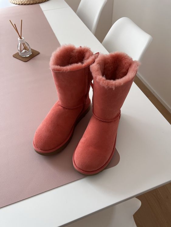 Suede Ugg Boots Lachs Bailey Bow Uggs Beige Kurz NEW UGG Jasmine