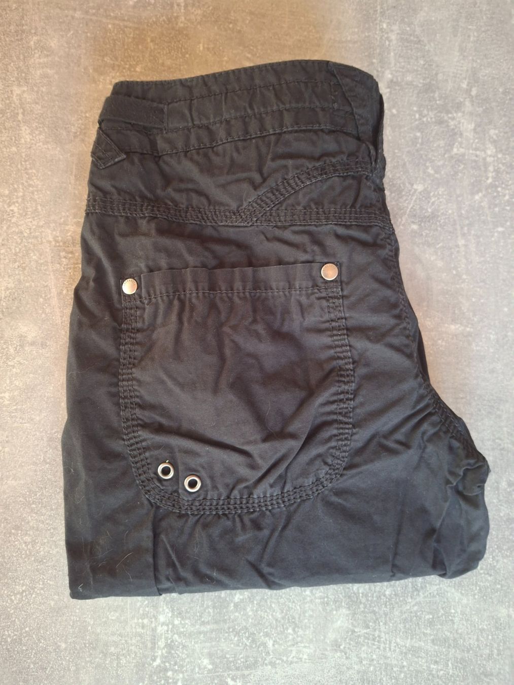 C&A Pantaloni: Short taille 34 marque C&A 100% coton – Usato da Villiers venduto da san_jn5w 8