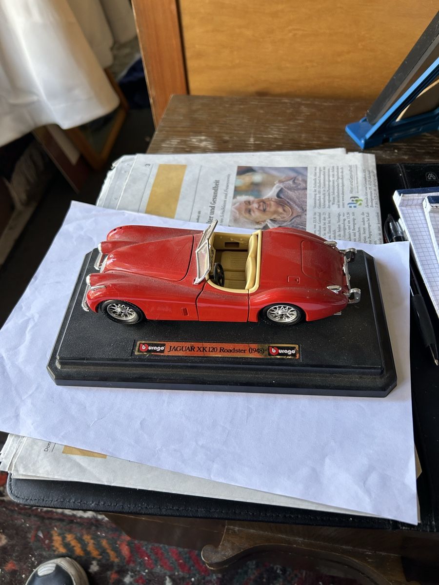 Jaguar Modellautos: Jaguar xk 120 Roadster 1948 – Gebraucht aus Basel von Krisztina.na 1