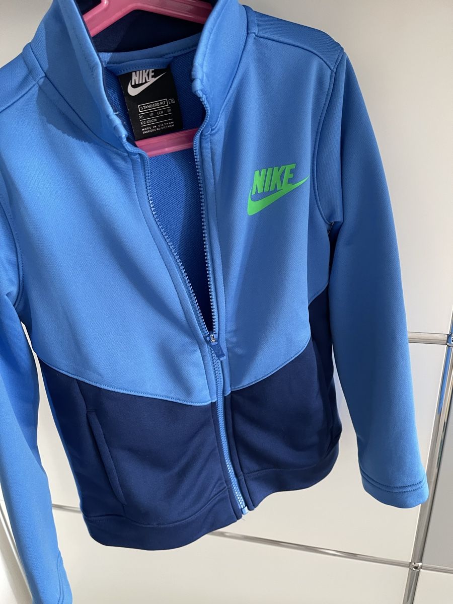 Nike Giacche & Cappotti: Nike Kids leichte Jacke Gr. 122-128 – Usato da Wichtrach venduto da Adriana222 3