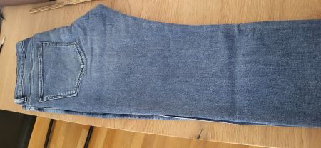 Jeans Hugo Boss Grösse 35/32 guter Zustand